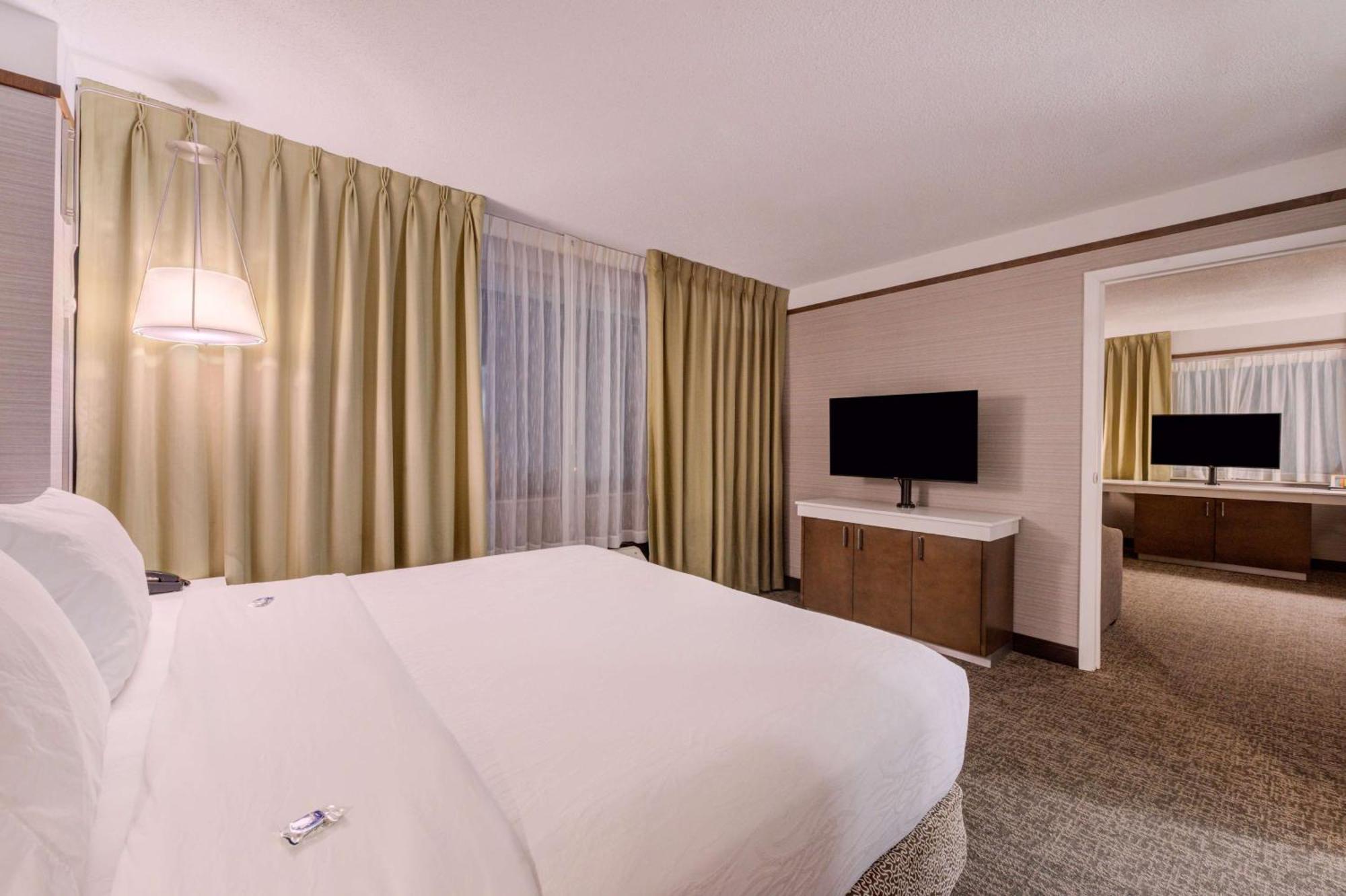 Hilton Garden Inn Detroit Southfield Eksteriør billede