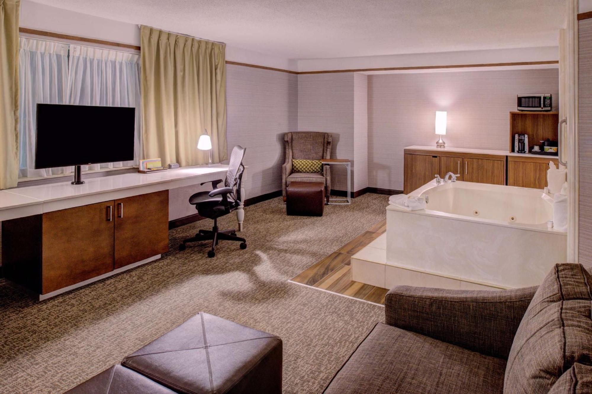 Hilton Garden Inn Detroit Southfield Eksteriør billede